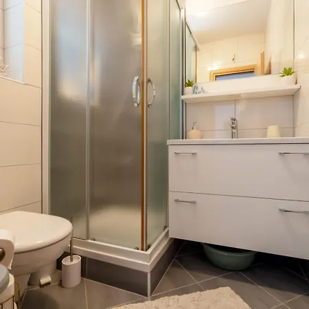 Apartman Sunny Lou *